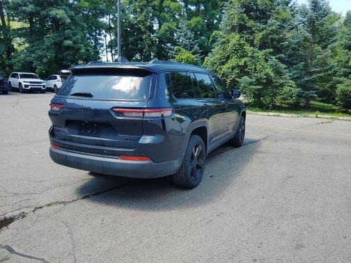 Midnight 2024 Jeep Grand Cherokee L Limited