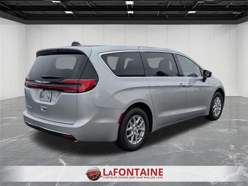 2026 Chrysler Pacifica L