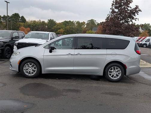 2026 Chrysler Pacifica L