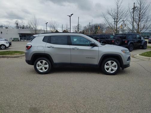 2022 Jeep Compass Latitude