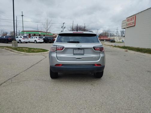 2022 Jeep Compass Latitude