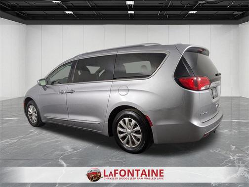 2018 Chrysler Pacifica Touring-L