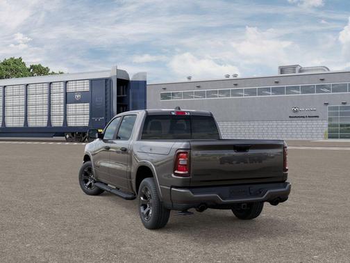 Granite Crystal Metallic Clear-Coat Exterior Paint 2026 RAM 1500 Big Horn/Lone Star