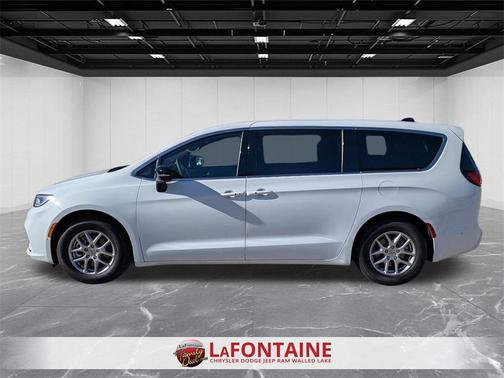 2025 Chrysler Pacifica L