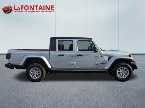 2023 Jeep Gladiator Sport S