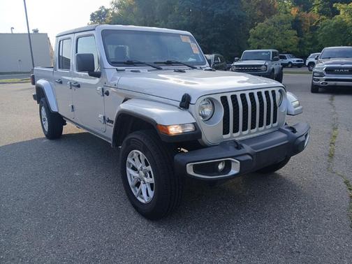 2023 Jeep Gladiator Sport S