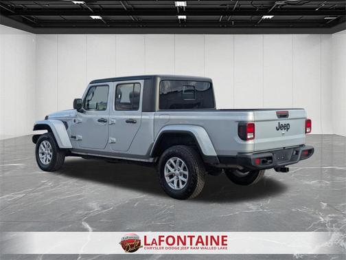2023 Jeep Gladiator Sport S