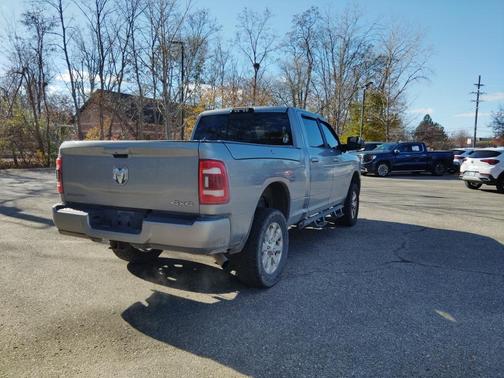 2020 RAM 2500 Big Horn Crew Cab 4X4 6'4' Box