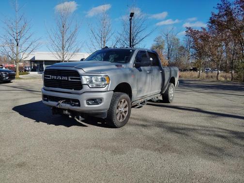 2020 RAM 2500 Big Horn Crew Cab 4X4 6'4' Box