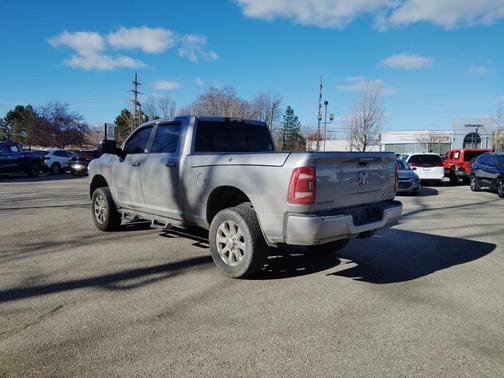 2020 RAM 2500 Big Horn Crew Cab 4X4 6'4' Box