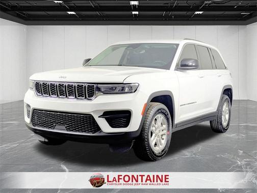 2022 Jeep Grand Cherokee Laredo