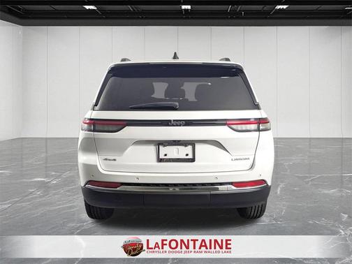 2022 Jeep Grand Cherokee Laredo