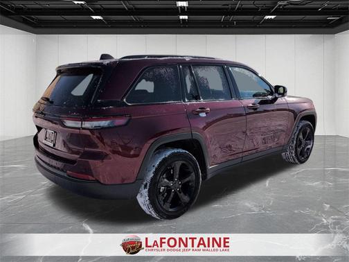 2024 Jeep Grand Cherokee Altitude