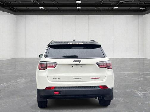 White Clearcoat 2019 Jeep Compass Trailhawk