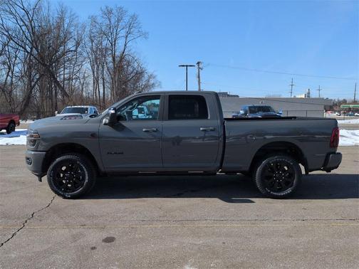 2026 RAM 2500 Laramie Crew Cab 4x4 6'4' Box