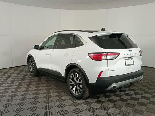 Oxford White 2020 Ford Escape SEL