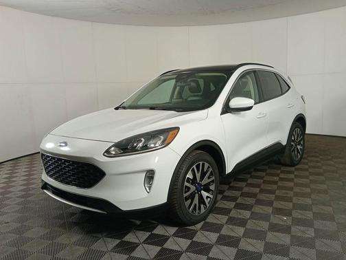 Oxford White 2020 Ford Escape SEL