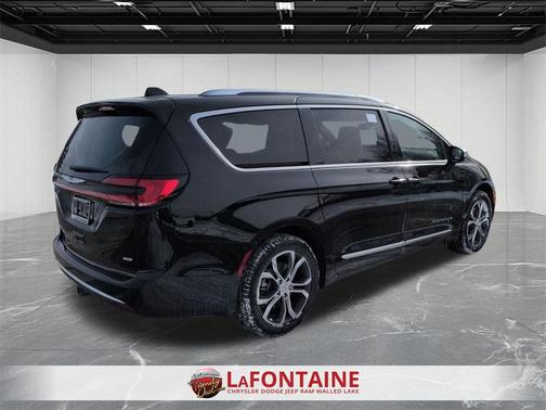 2026 Chrysler Pacifica L