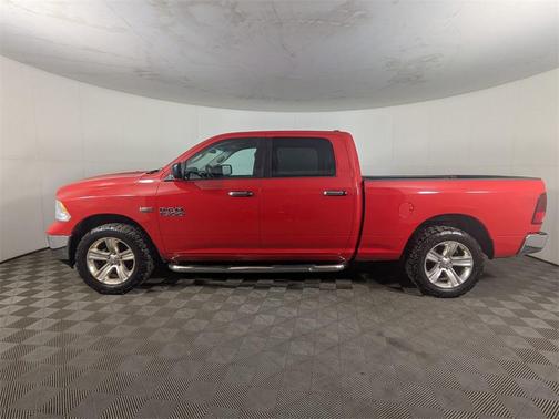 2017 RAM 1500 SLT