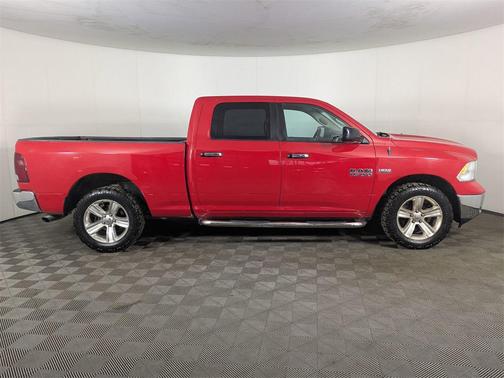 2017 RAM 1500 SLT