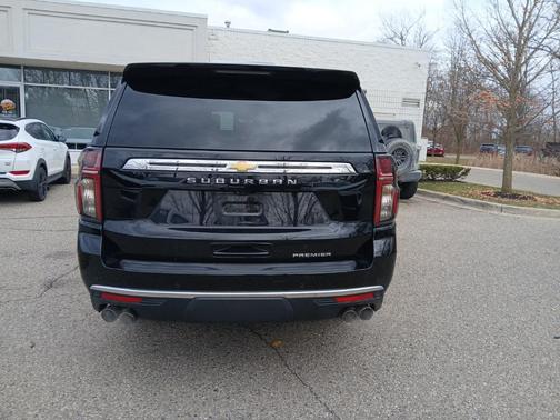 2024 Chevrolet Suburban Premier