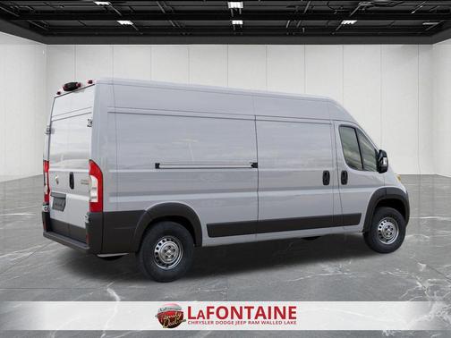 Bright White Clear-Coat Exterior Paint 2026 RAM ProMaster 2500 Tradesman