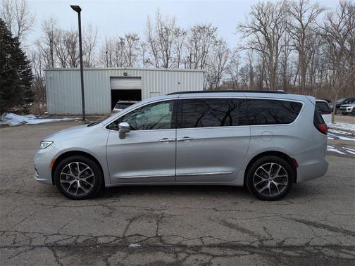2022 Chrysler Pacifica Limited