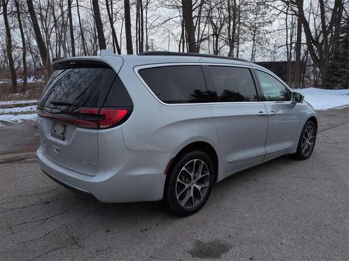 2022 Chrysler Pacifica Limited