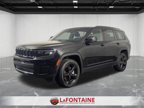 Diamond Black Crystal Pearlcoat 2024 Jeep Grand Cherokee L Altitude