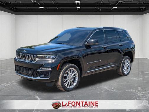 Diamond Black Crystal Pearlcoat 2024 Jeep Grand Cherokee 4xe Summit