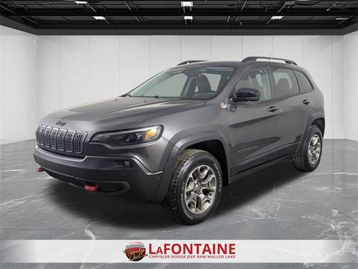 2023 Jeep Cherokee Trailhawk