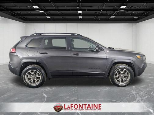 2023 Jeep Cherokee Trailhawk