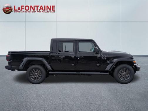 2025 Jeep Gladiator Sport S
