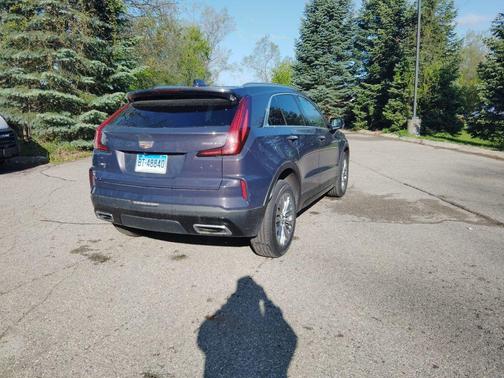 Midnight Sky Metallic 2025 Cadillac XT4 Premium Luxury