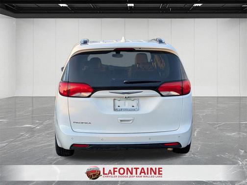 2019 Chrysler Pacifica Touring-L Plus