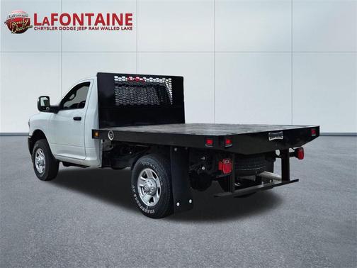 2024 RAM 3500 Tradesman Regular Cab 4x4 8' Box