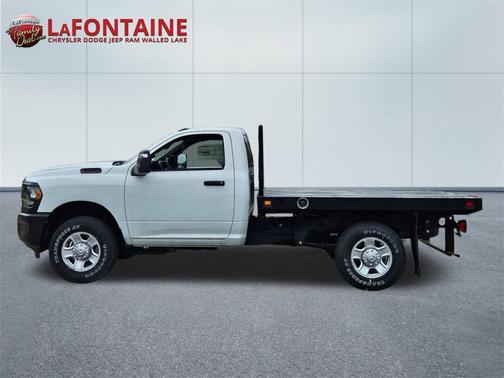 2024 RAM 3500 Tradesman Regular Cab 4x4 8' Box