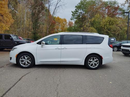 2020 Chrysler Pacifica Limited