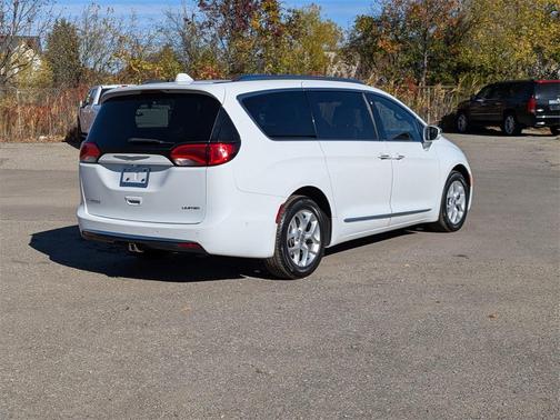 2020 Chrysler Pacifica Limited