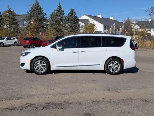 2020 Chrysler Pacifica Limited