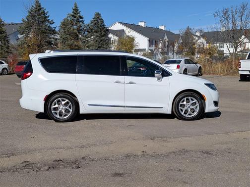 2020 Chrysler Pacifica Limited