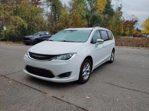 2020 Chrysler Pacifica Limited