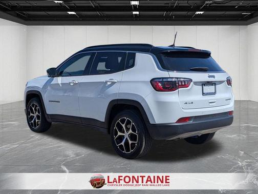 Bright White Clearcoat 2024 Jeep Compass Limited