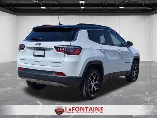 Bright White Clearcoat 2024 Jeep Compass Limited