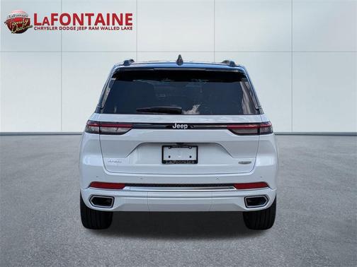 2025 Jeep Grand Cherokee Summit