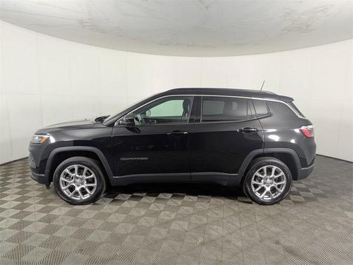 2023 Jeep Compass Latitude Lux