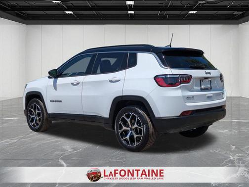 Bright White Clearcoat 2025 Jeep Compass Limited