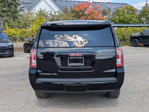 2015 GMC Yukon XL 1500 SLT