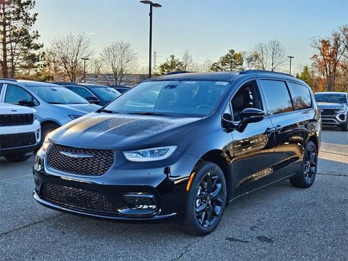 2026 Chrysler Pacifica L