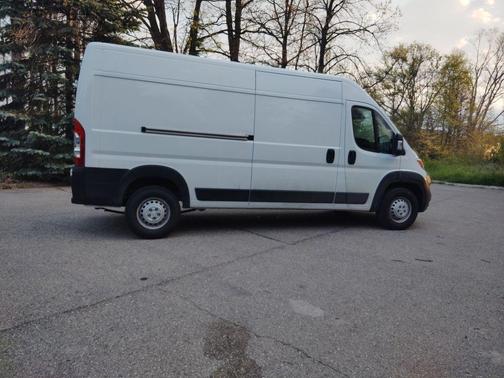 Bright White 2026 RAM ProMaster 2500 Tradesman